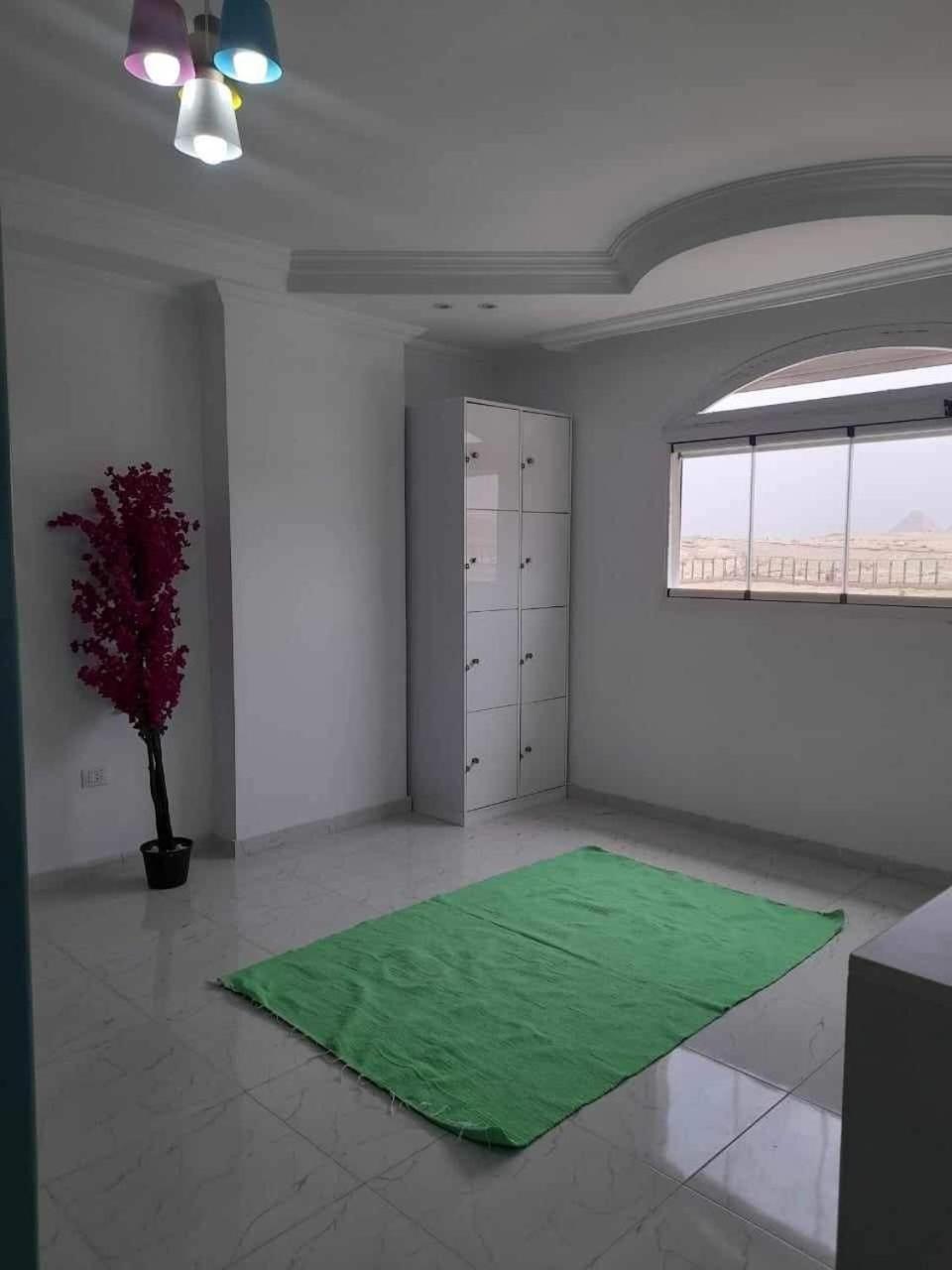 Apartment Virtue Pyramid View House Females,children And Families Only Cairo